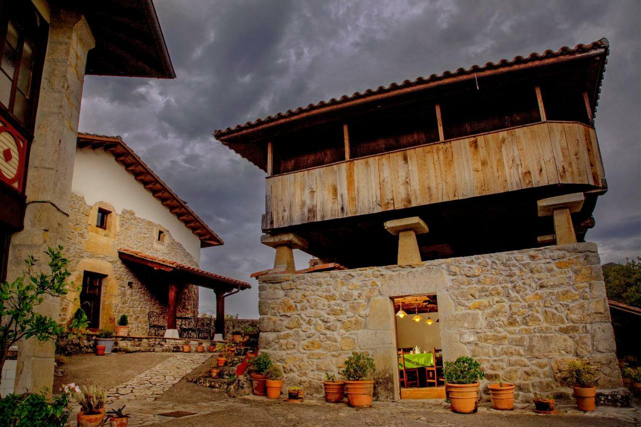 Caseria El Hondrigu Mestas De Con Exterior photo